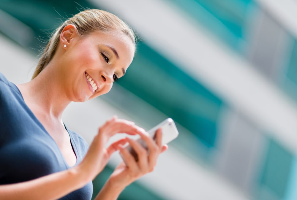 What is M-Commerce? (+The Difference in Mobile Commerce and E-Commerce)