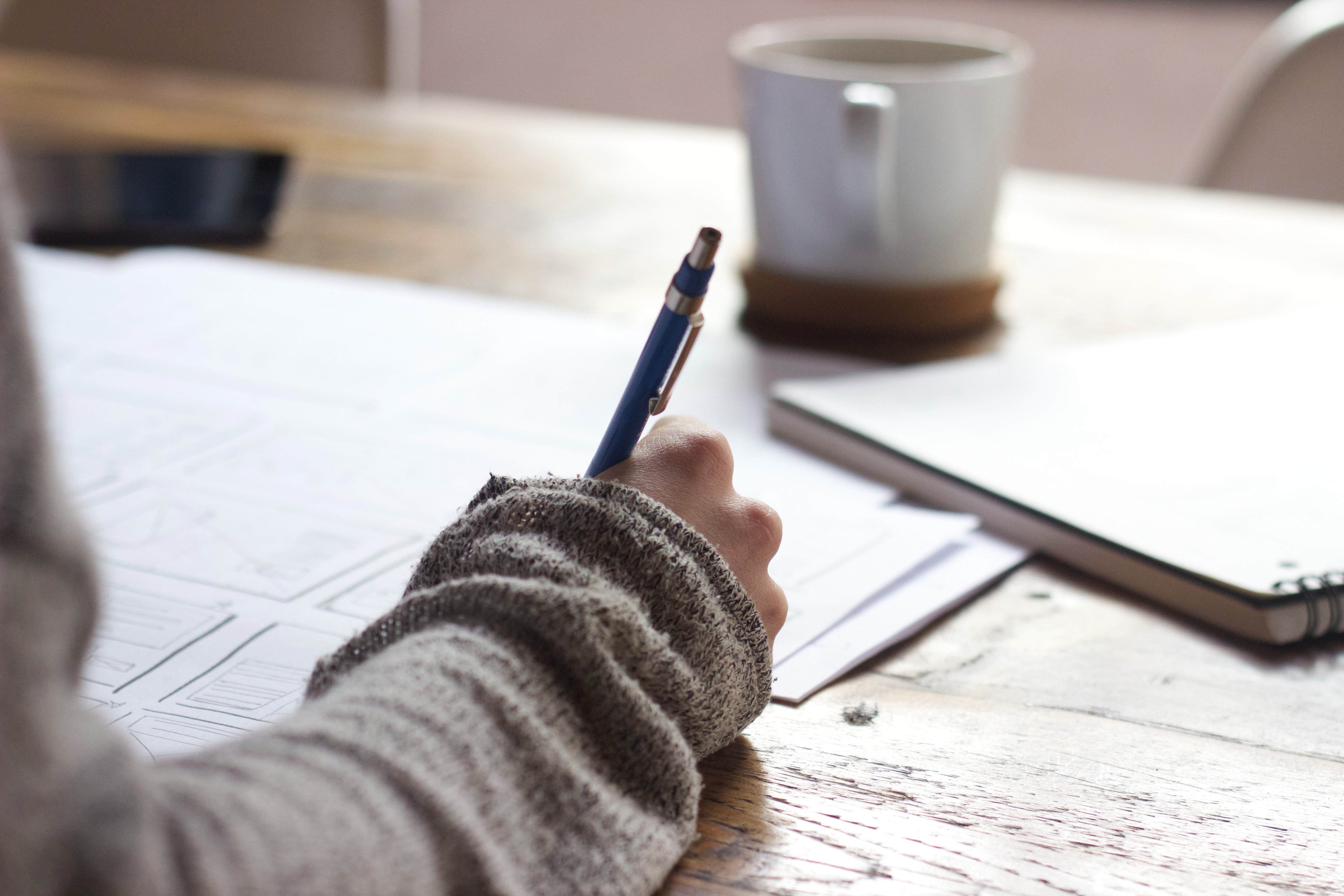 How to Write a Post Event Survey (With 40+ Example Event Questions)