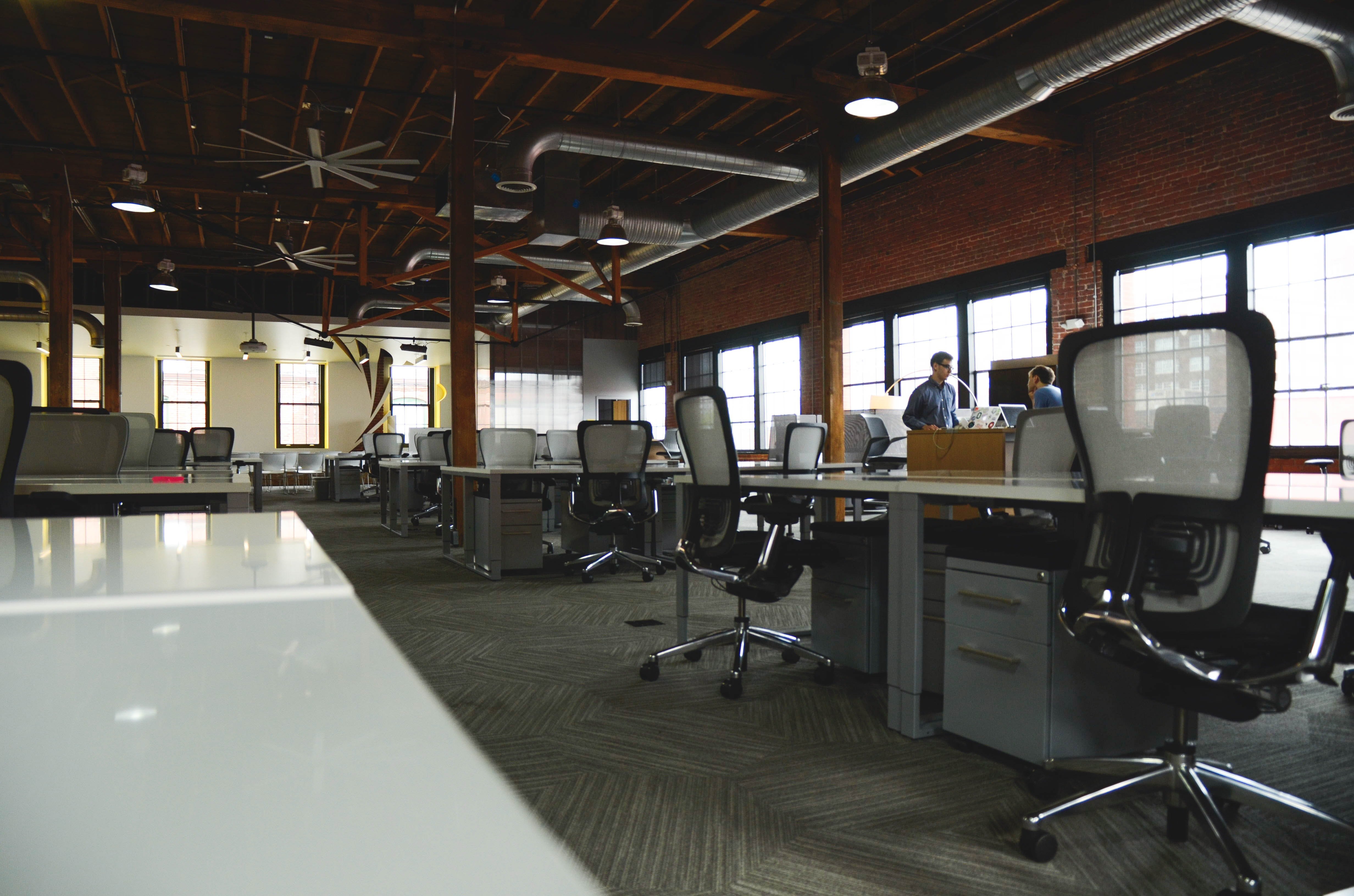 Office Manager Job Description (+ Template and Three Examples)