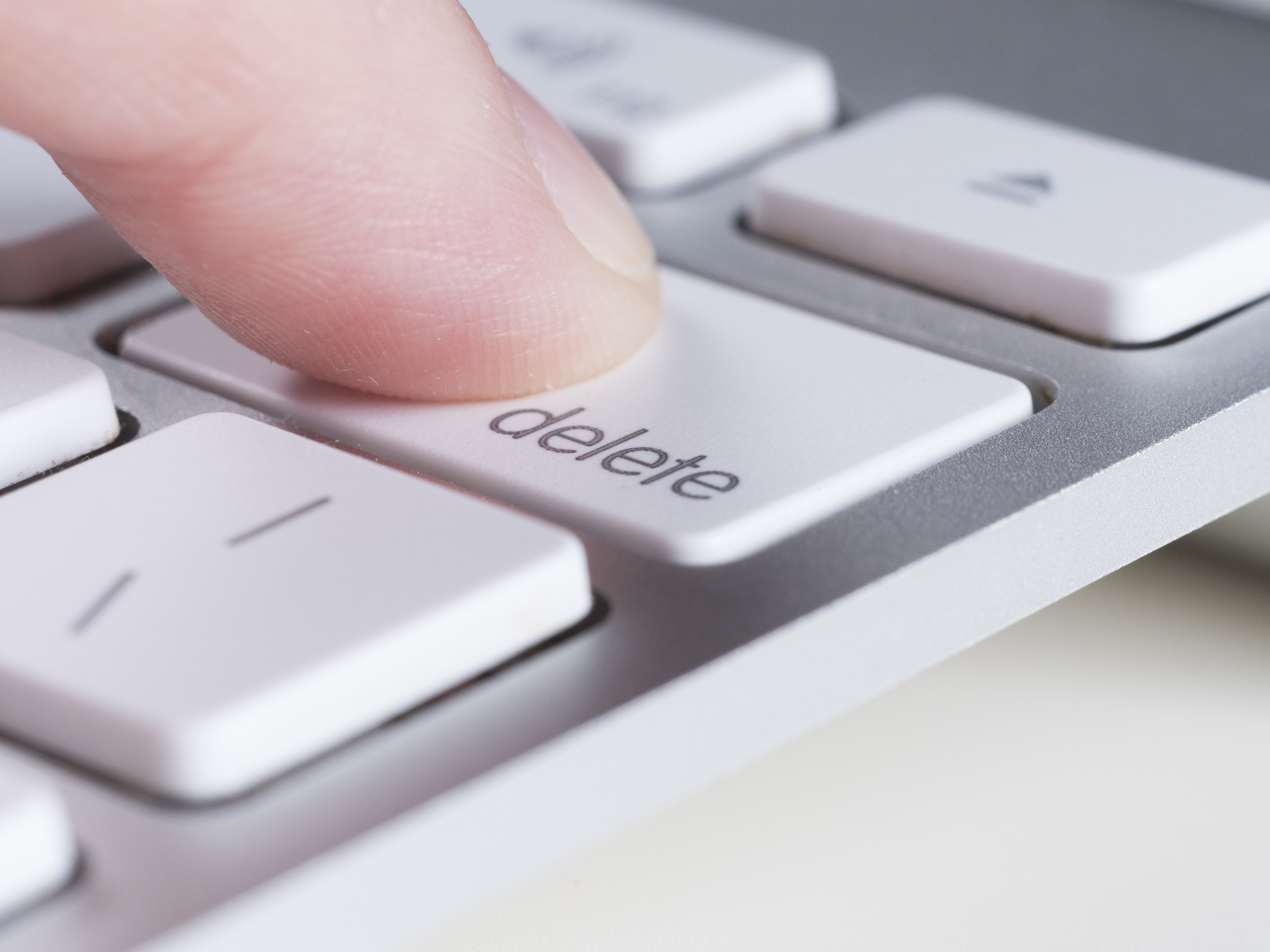 How to Delete Your LinkedIn Account (In 4 Easy Steps)