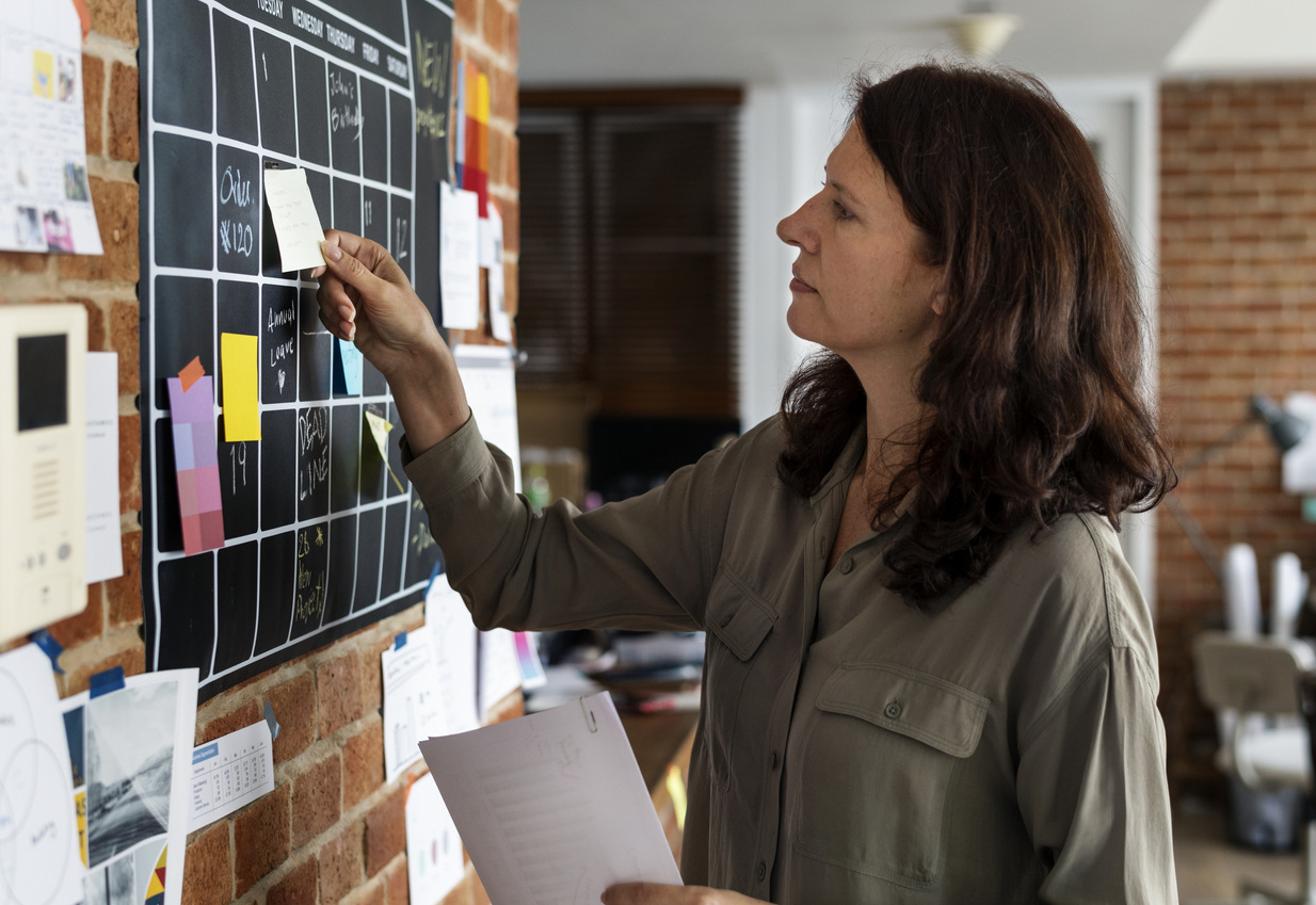 How to Create Editorial Calendar Quicky (+Templates and More)