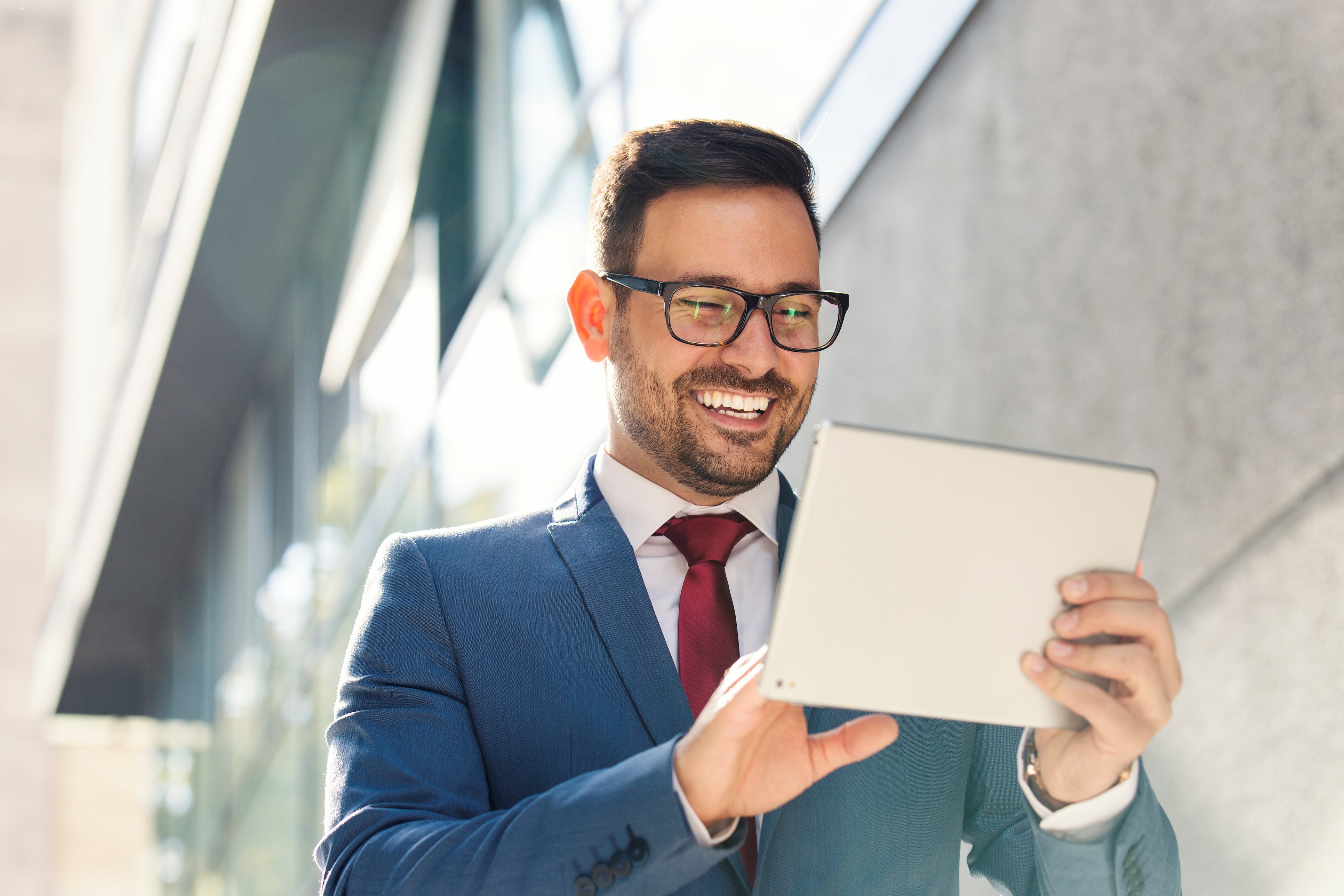 Top 5 Real Estate Software Tools to Help Agents