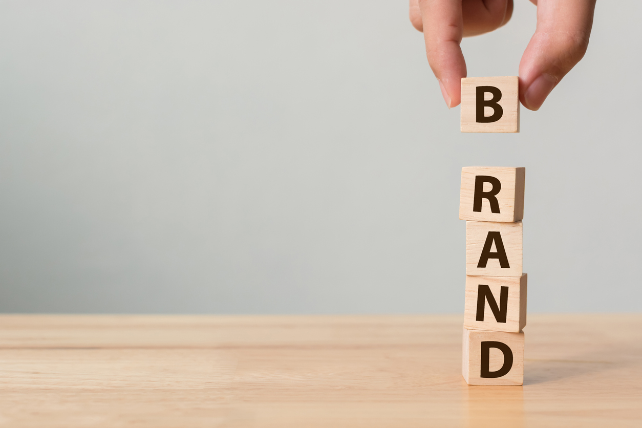 35 LinkedIn Profile Tips for Building Your Personal Brand