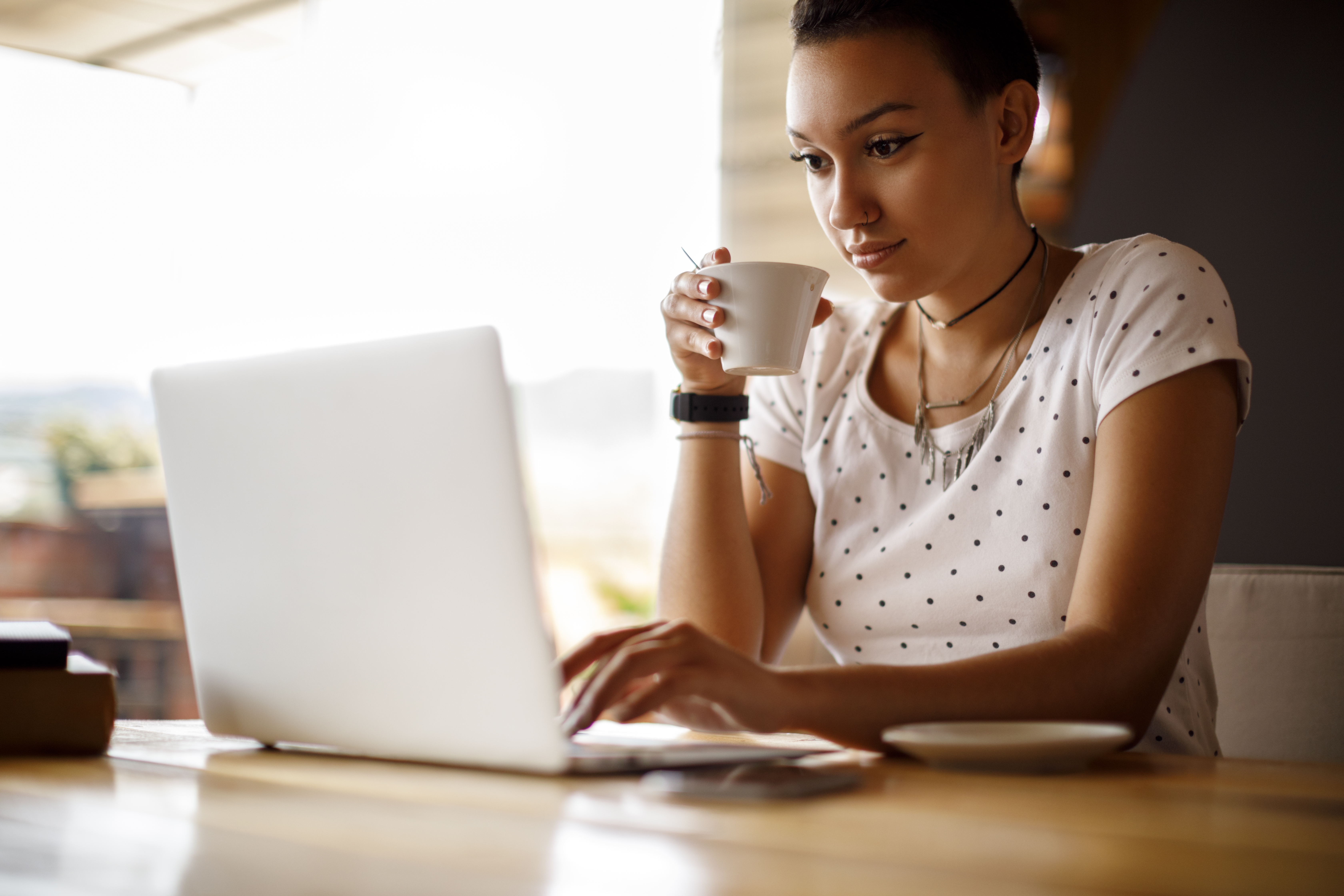 15 Must-Read Sales Blogs Every BDR Should Follow